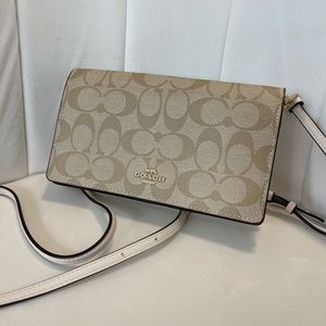Coach Clutch Crossbody in Signature Canvas
